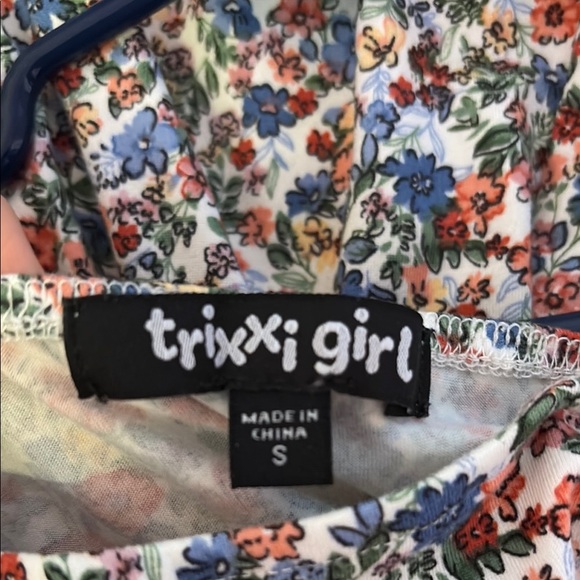 Tricia Girl Floral Short Sleeve Dress Size Small - Picture 4 of 4